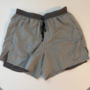 Nike dri-fit 5 inch lined running shorts